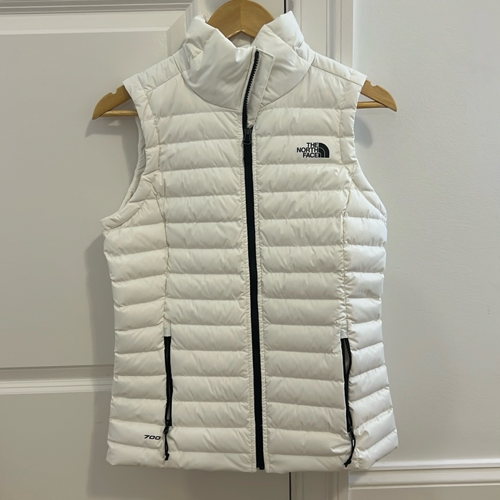 Women’s north face vest